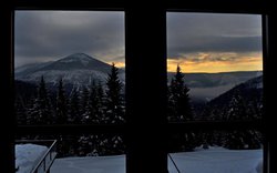 okno, průhled, sníh, hory, horizont, svítání / -ima-
